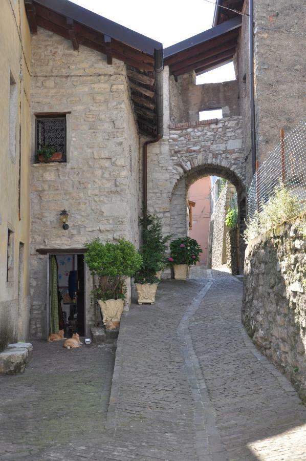 casa vacanza serena Palazzago Exterior foto